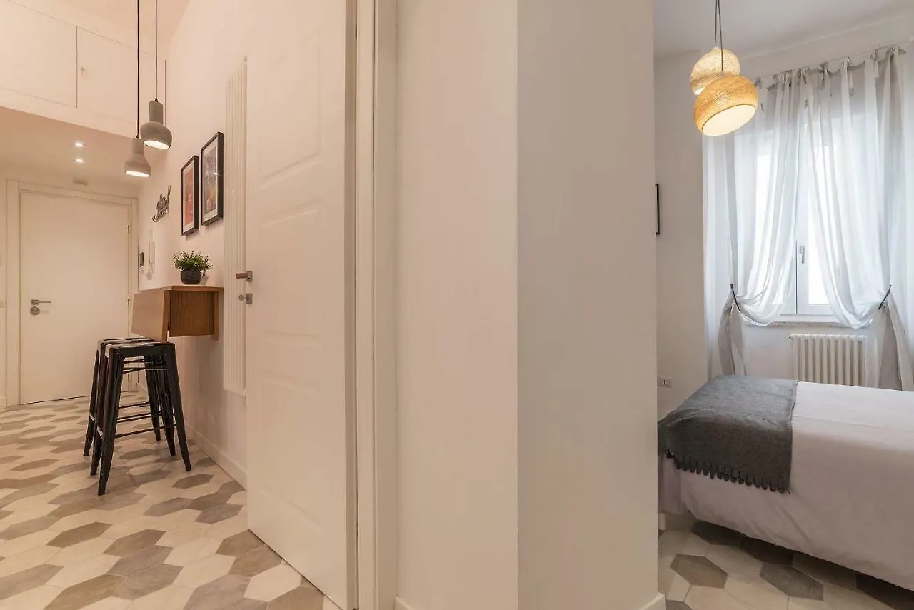 Trastevere Charming Duplex 로마 이탈리아