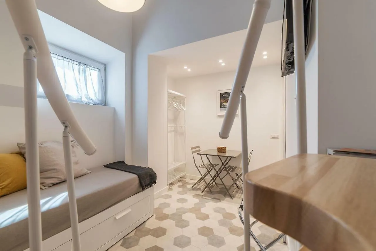 Trastevere Charming Duplex روما